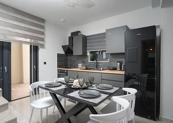 Maria Pf Ee Nydri (Lefkada)