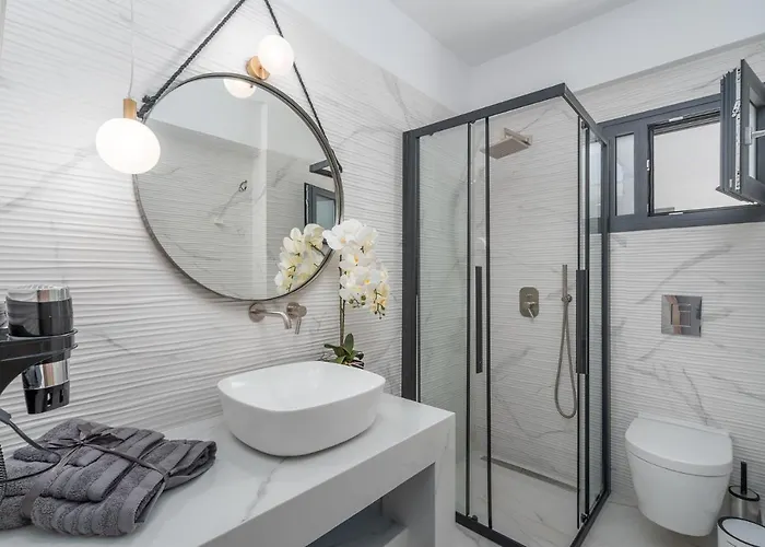 Maria Pf Ee Nydri (Lefkada)